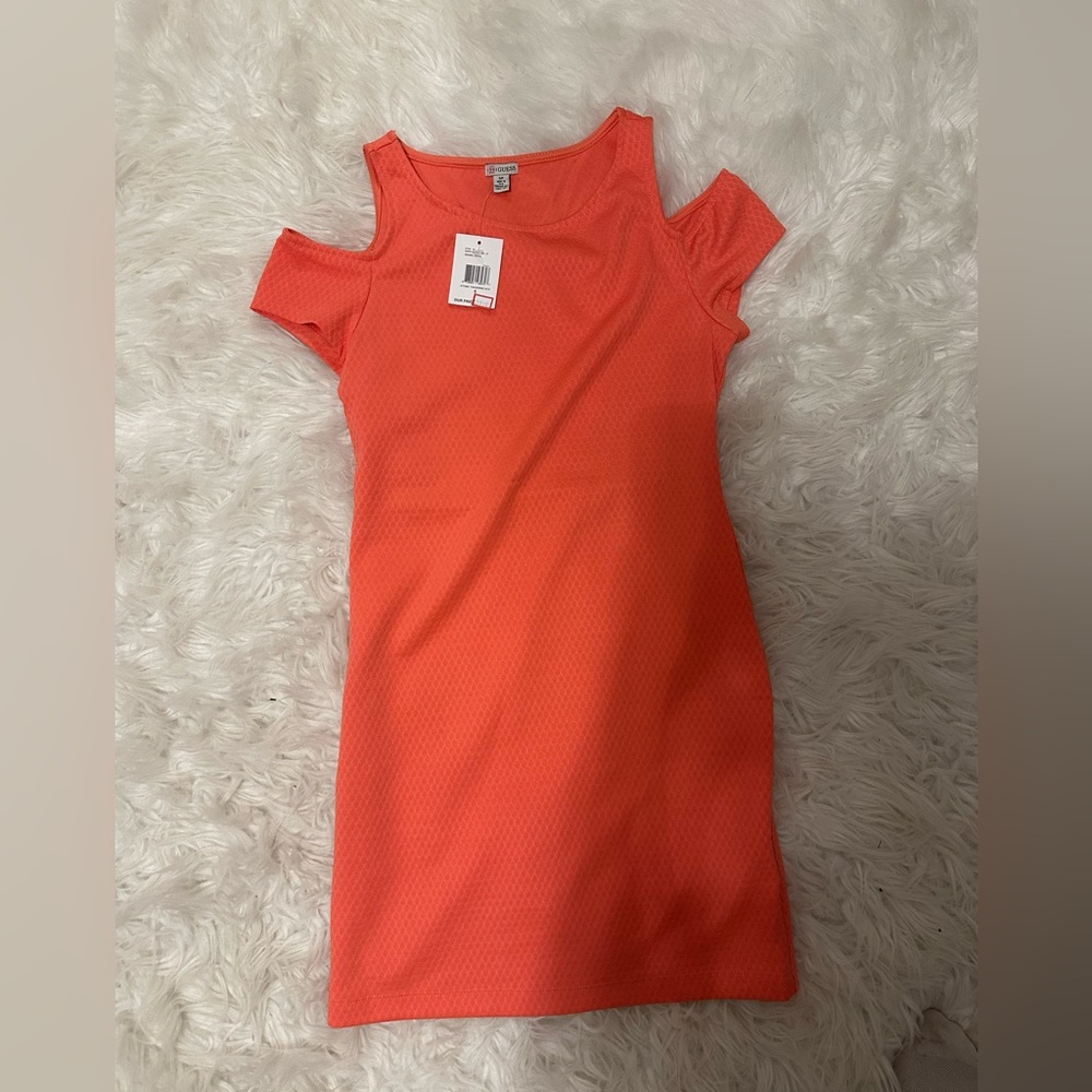GUESS NWT Coral peekaboo shoulder dress Coral S/P
